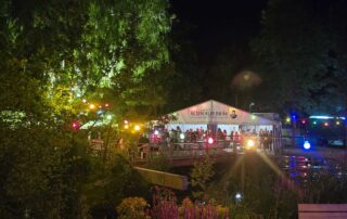 teich in flammen fest