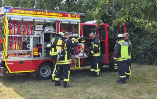 teich in flammen feuerwehruebung